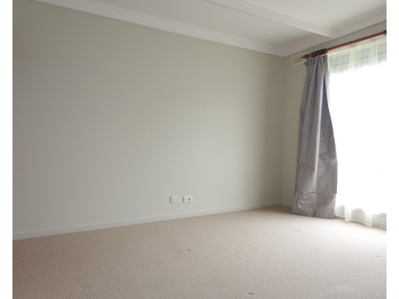 2/27 Wellsford Street, Stratford VIC 3862