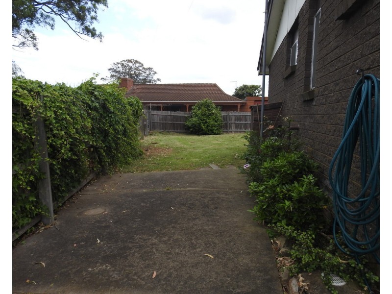 2/27 Wellsford Street, Stratford VIC 3862