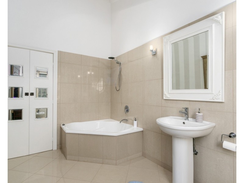 5 The Boulevard, Loch Sport VIC 3851