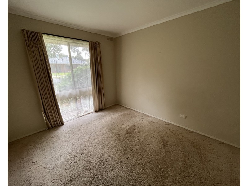 2 Elizabeth Court, Sale VIC 3850