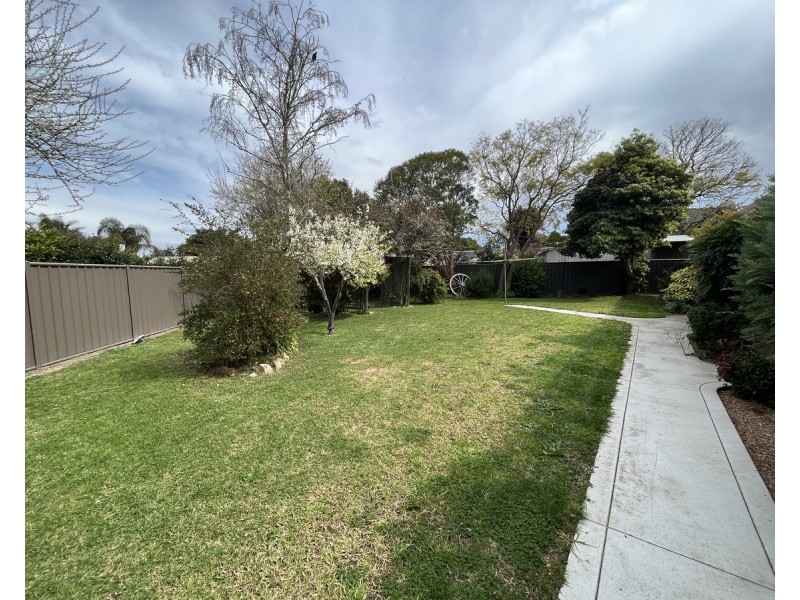 2 Elizabeth Court, Sale VIC 3850