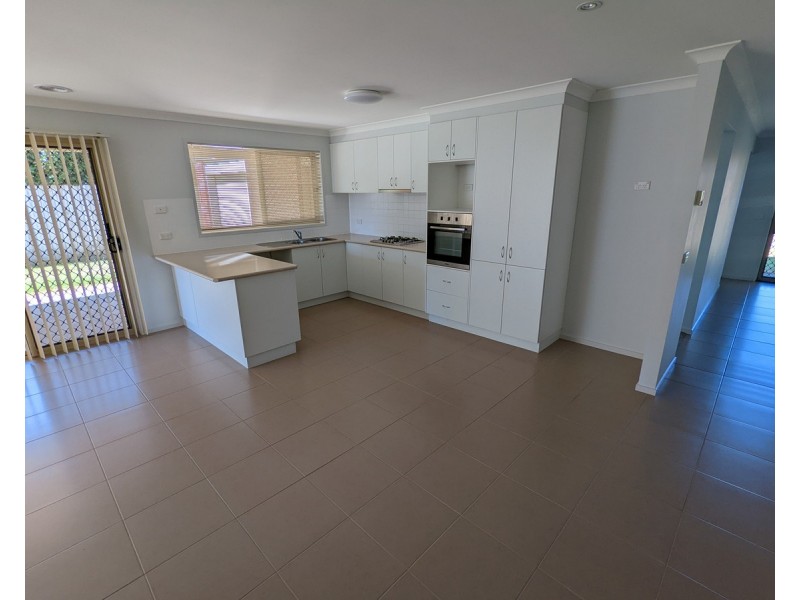 12 The Boulevard, Sale VIC 3850