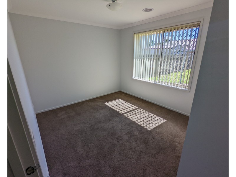 12 The Boulevard, Sale VIC 3850