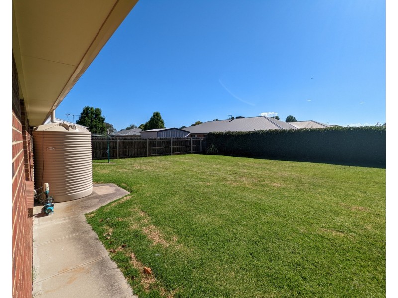 12 The Boulevard, Sale VIC 3850