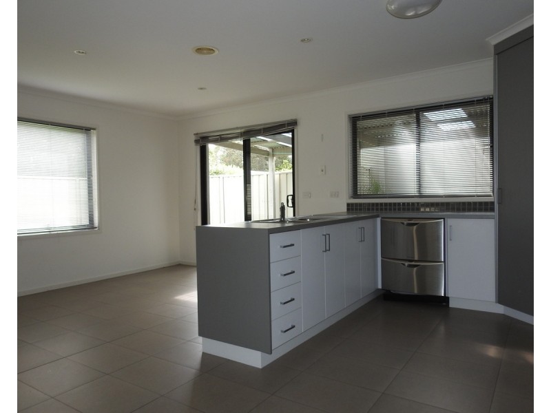 2/124 Market Street, Sale VIC 3850