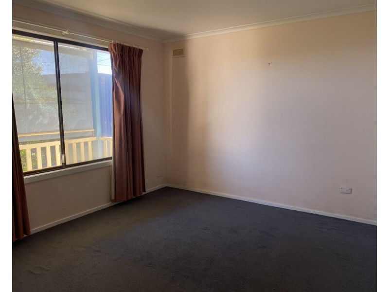 38 Ellen Avenue, Seaspray VIC 3851