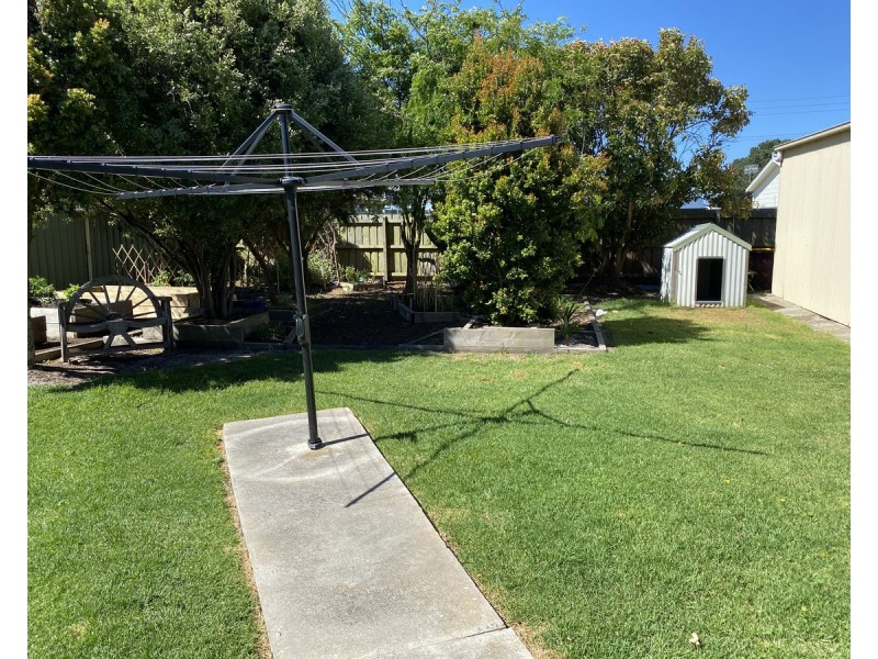 38 Ellen Avenue, Seaspray VIC 3851