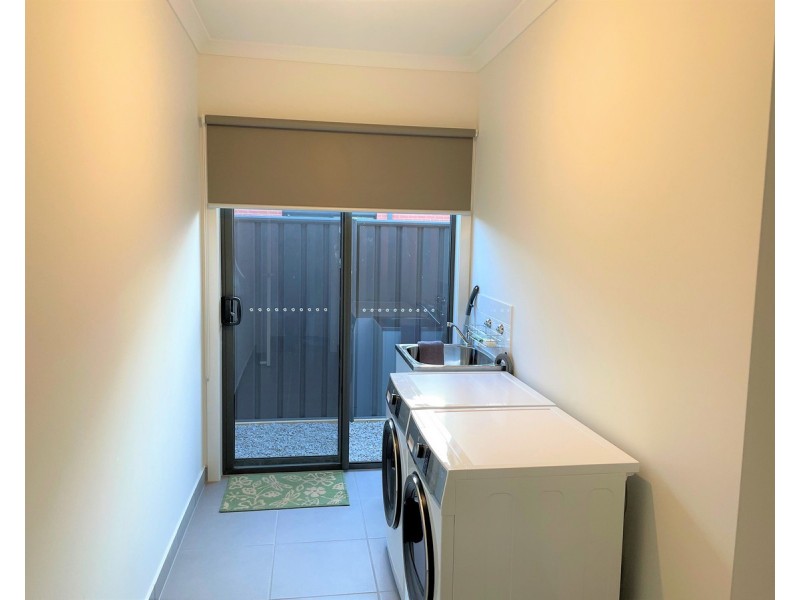 13 Peck Place, Sale VIC 3850