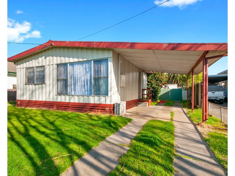 16 Mathieson Street, Sale VIC 3850