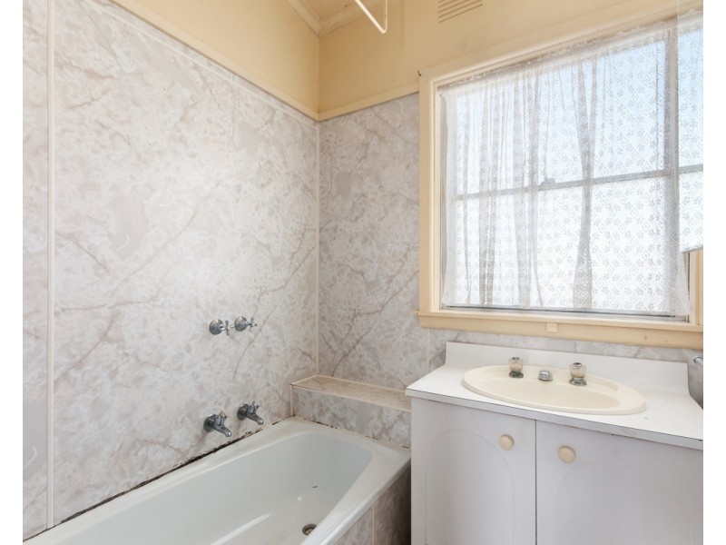 16 Mathieson Street, Sale VIC 3850