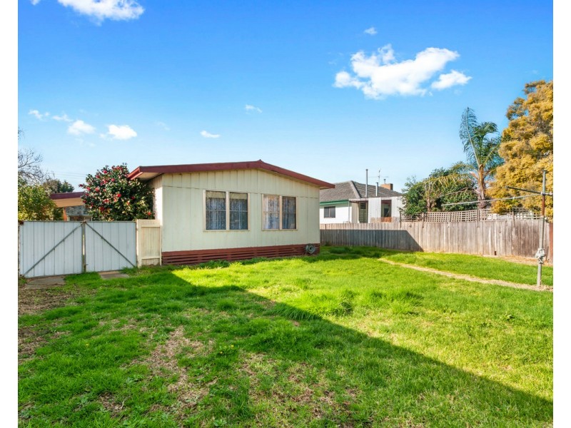 16 Mathieson Street, Sale VIC 3850