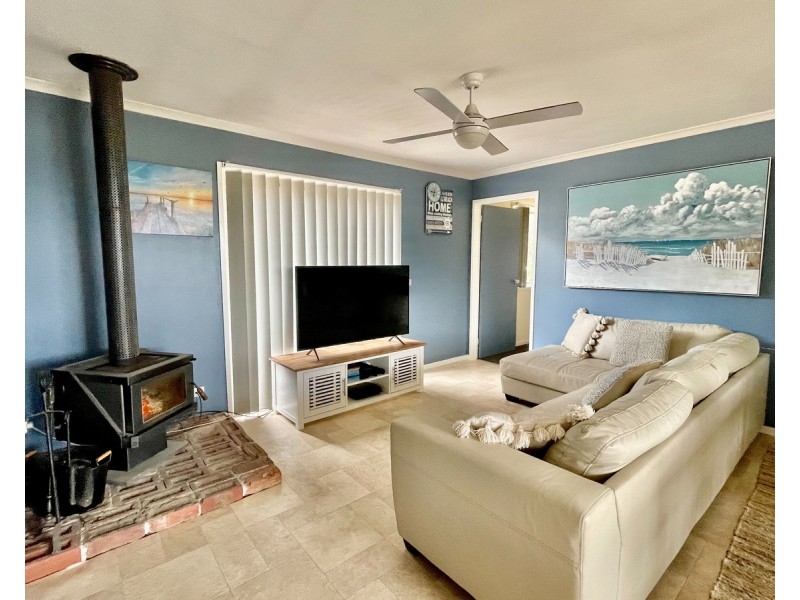 50 Rainbow Road, Golden Beach VIC 3851