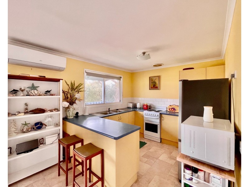 50 Rainbow Road, Golden Beach VIC 3851