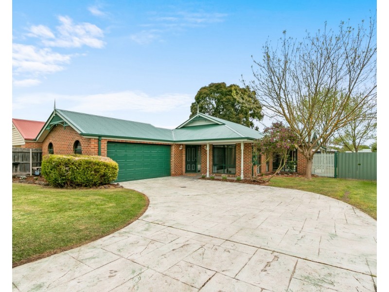 4 Woodburne Drive, Sale VIC 3850