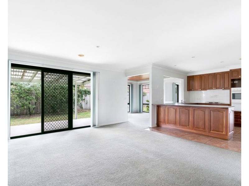 4 Woodburne Drive, Sale VIC 3850