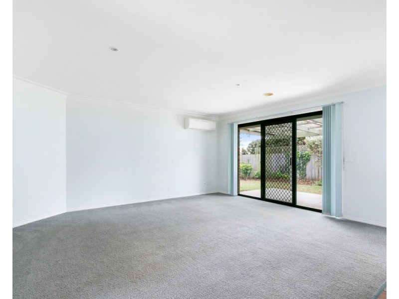 4 Woodburne Drive, Sale VIC 3850