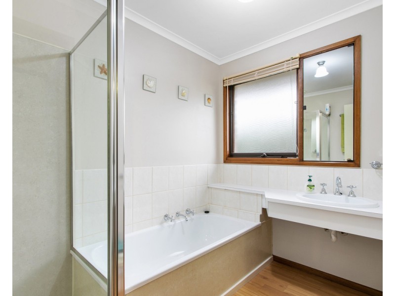 12 Mountainview Drive, Stratford VIC 3862