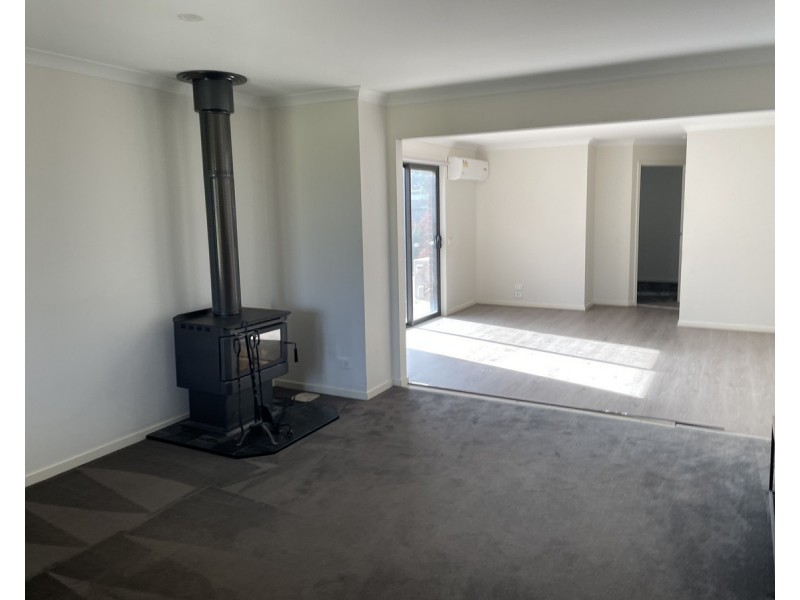 1 Peters Drive, Stratford VIC 3862