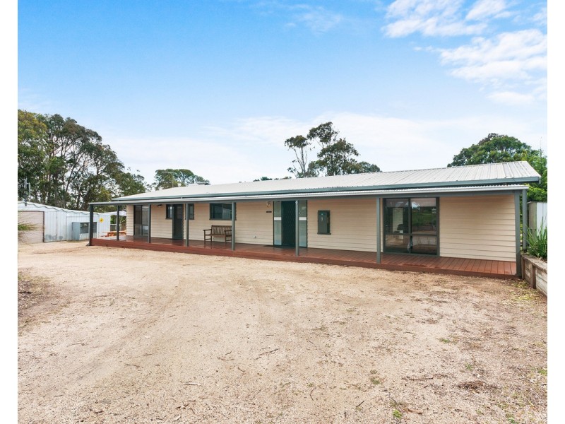 9 Pinetree Court, Seaspray VIC 3851