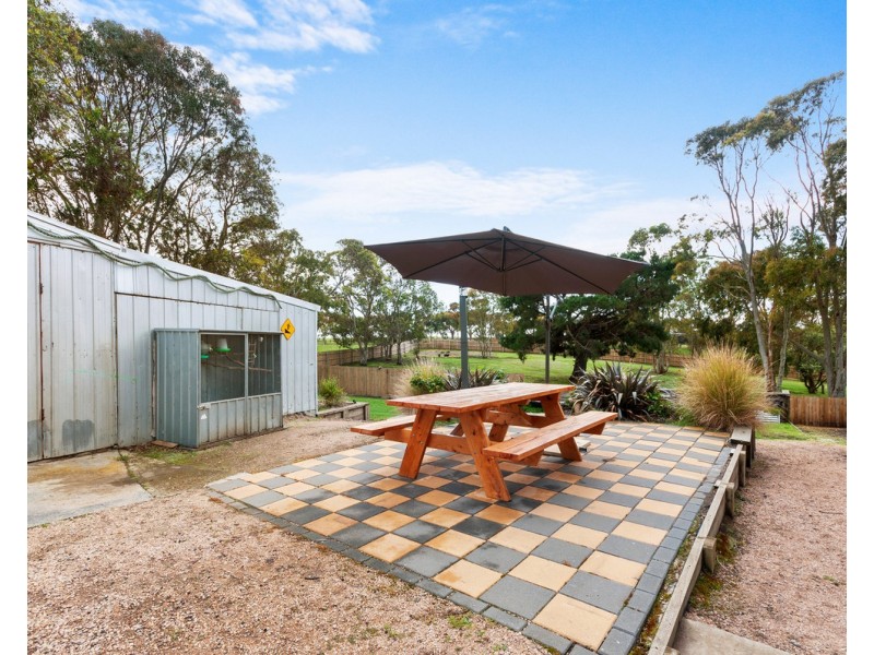 9 Pinetree Court, Seaspray VIC 3851