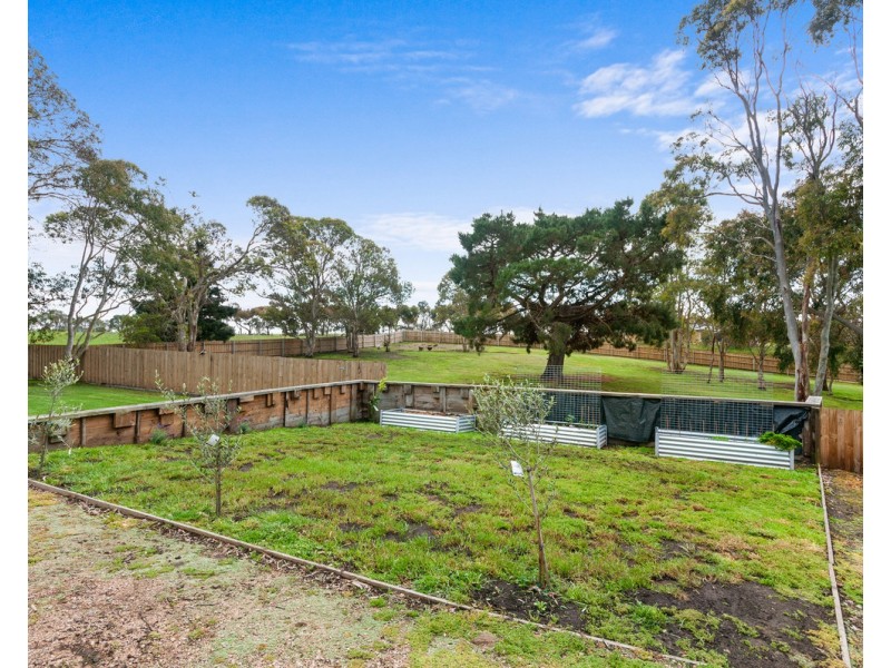 9 Pinetree Court, Seaspray VIC 3851