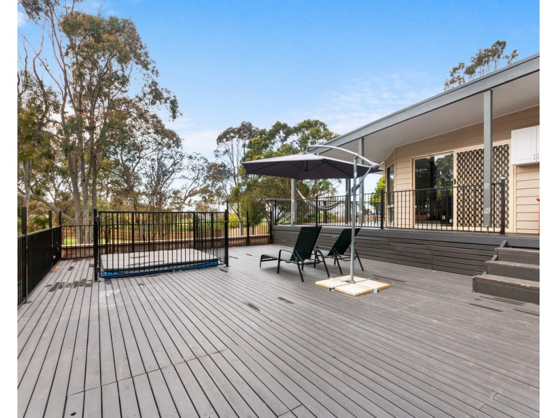 9 Pinetree Court, Seaspray VIC 3851