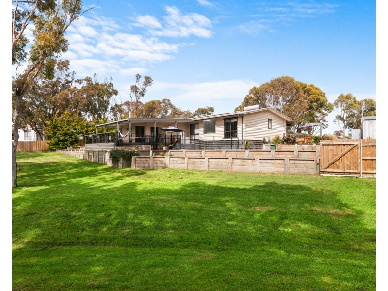 9 Pinetree Court, Seaspray VIC 3851