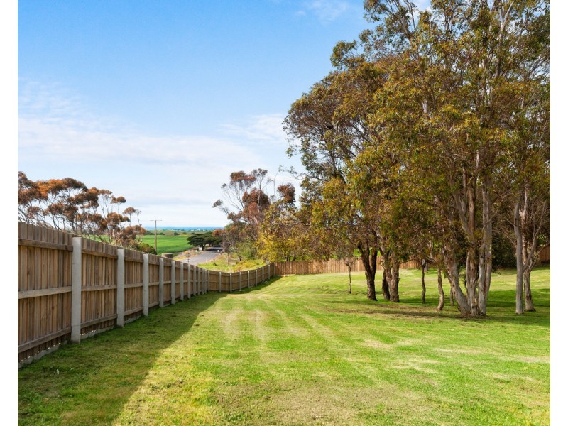 9 Pinetree Court, Seaspray VIC 3851