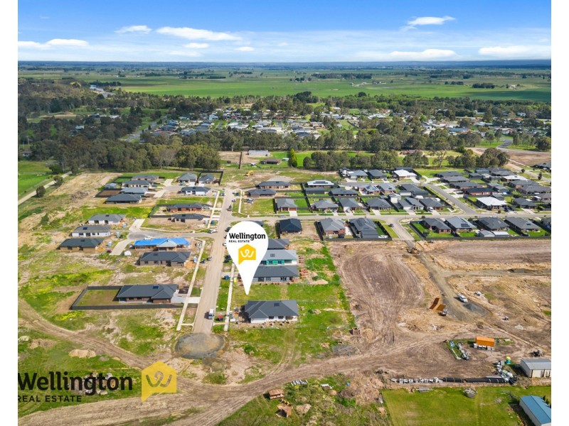 12 Hardie Place, Stratford VIC 3862