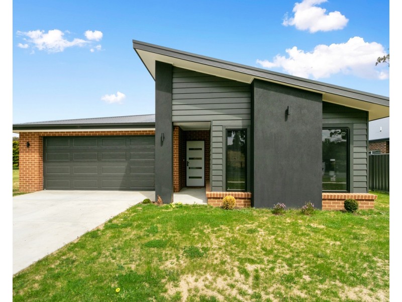 46 Carter Street, Stratford VIC 3862
