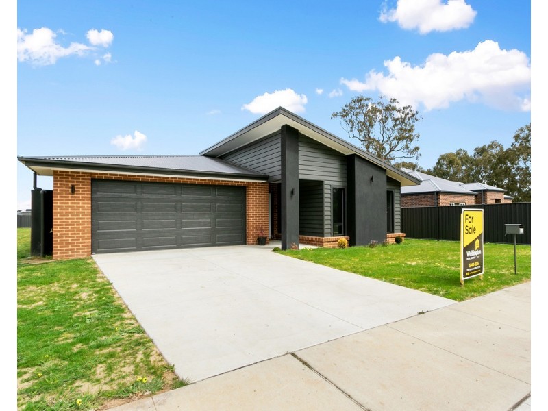 46 Carter Street, Stratford VIC 3862