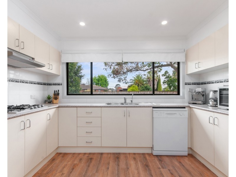11 Ellen Way, Sale VIC 3850