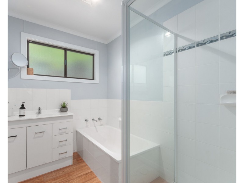 11 Ellen Way, Sale VIC 3850