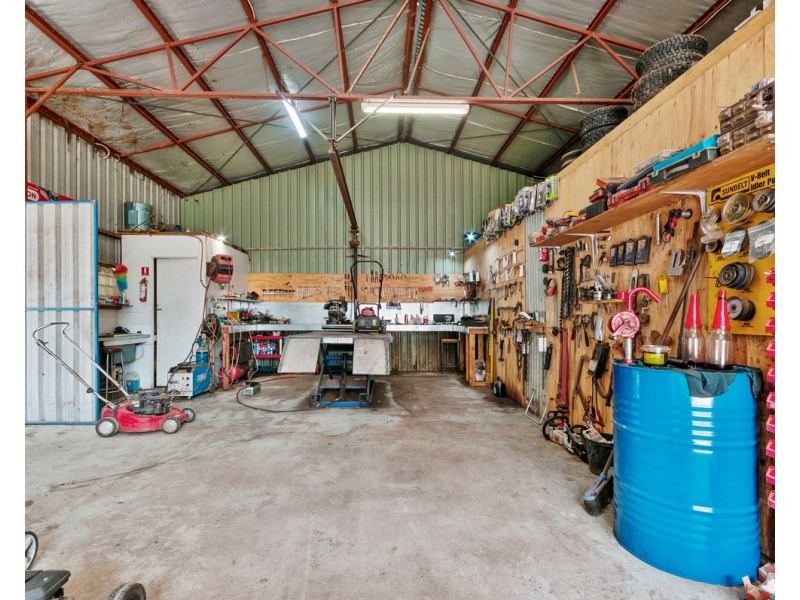 15 Princes Highway, Stratford VIC 3862