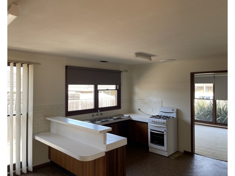 12 Nicholson Street, Sale VIC 3850