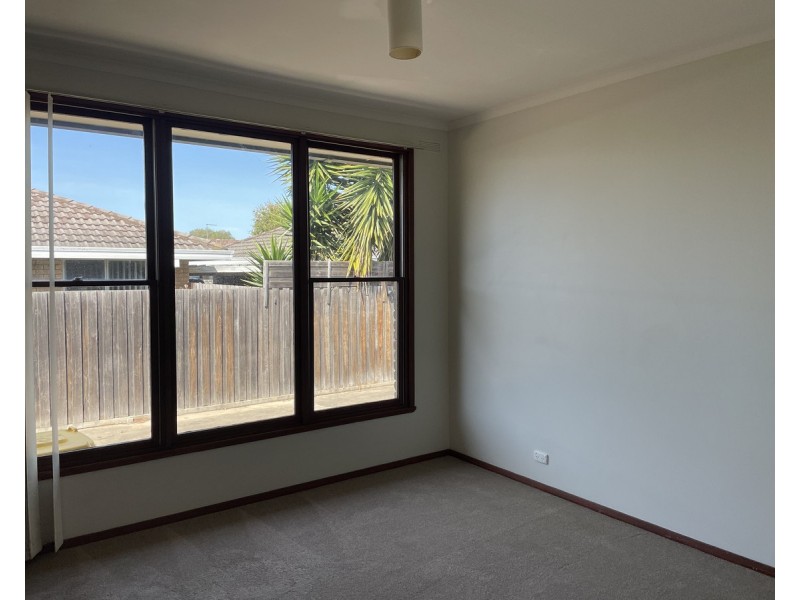 12 Nicholson Street, Sale VIC 3850