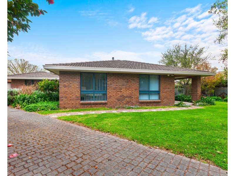 52 Coverdale Drive, Sale VIC 3850