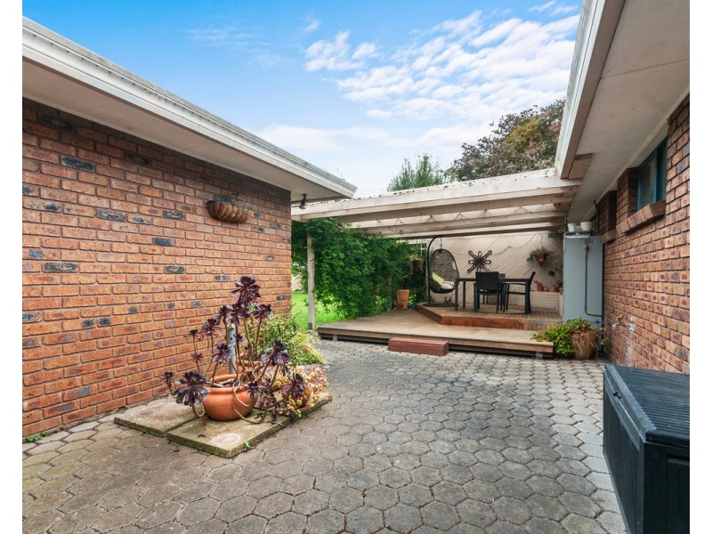 52 Coverdale Drive, Sale VIC 3850