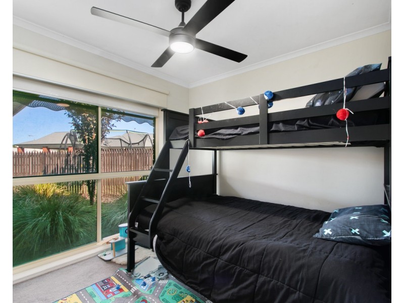 13 Kingfisher Place, Sale VIC 3850