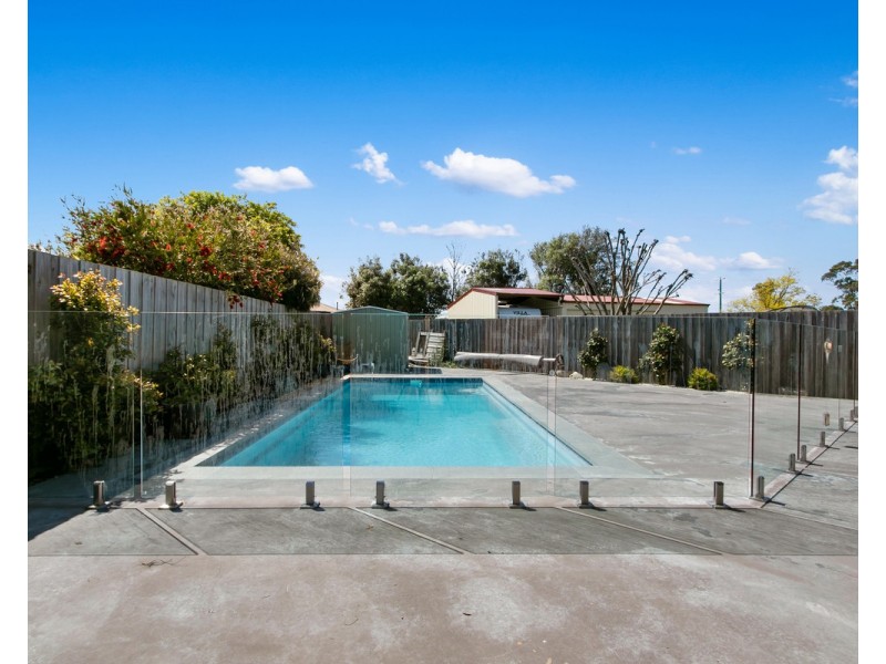 13 Kingfisher Place, Sale VIC 3850