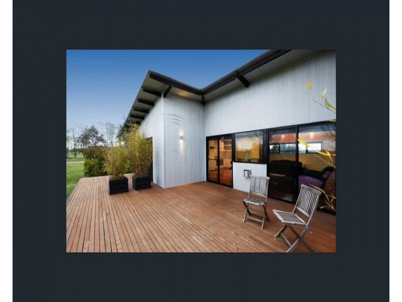 202 Gibsons Road, Sale VIC 3850