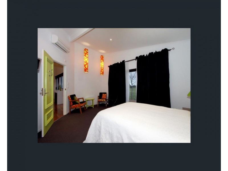 202 Gibsons Road, Sale VIC 3850