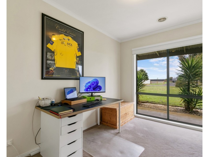 43 Counahan Drive, Wurruk VIC 3850