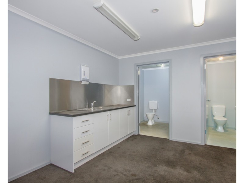 2/10 Wade Court, Sale VIC 3850