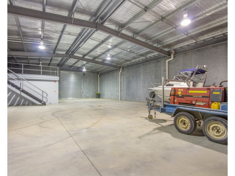 2/10 Wade Court, Sale VIC 3850