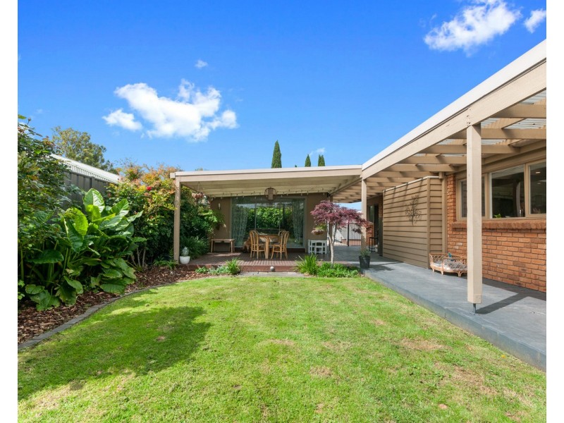 12 King Avenue, Sale VIC 3850
