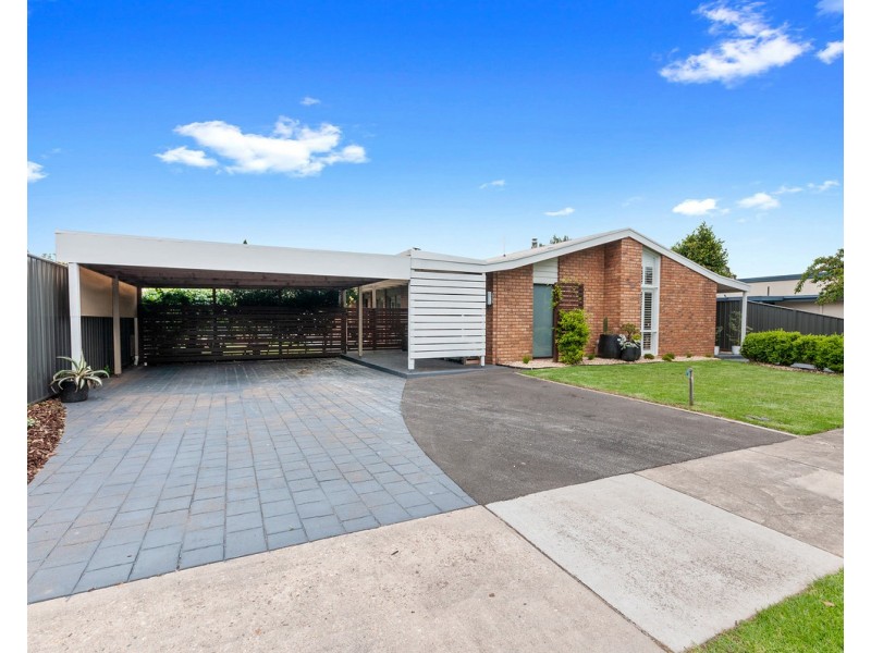 12 King Avenue, Sale VIC 3850