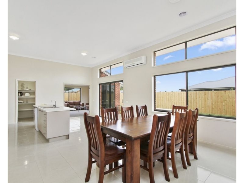 18 Billabong Avenue, Sale VIC 3850