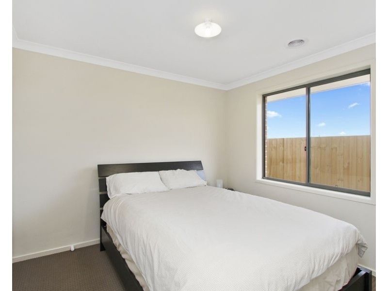 18 Billabong Avenue, Sale VIC 3850