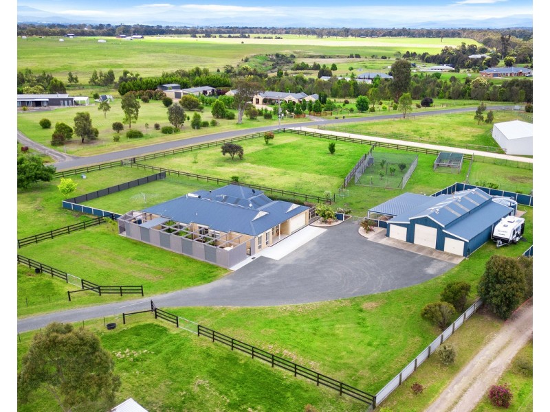 30 Avonlea Estate Road, Stratford VIC 3862